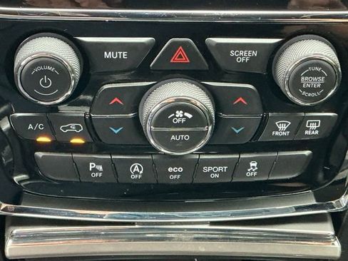 Used 2020 Jeep Grand Cherokee Altitude image 30