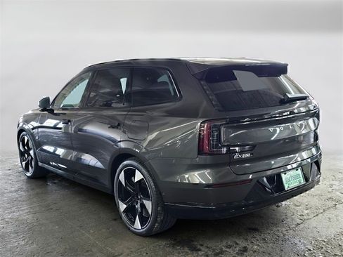 New 2025 Volvo EX90 Ultra image 7