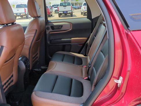 Used 2025 Ford Bronco Sport Outer Banks w/ Outer Banks Tech Package+ AWD/4WD image 26