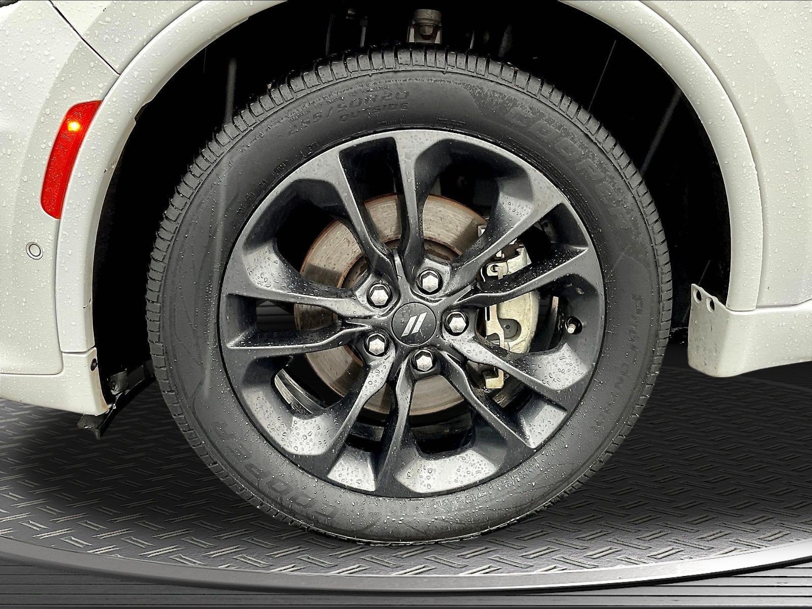 Used 2022 Dodge Durango R/T w/ Blacktop Package AWD/4WD image 28