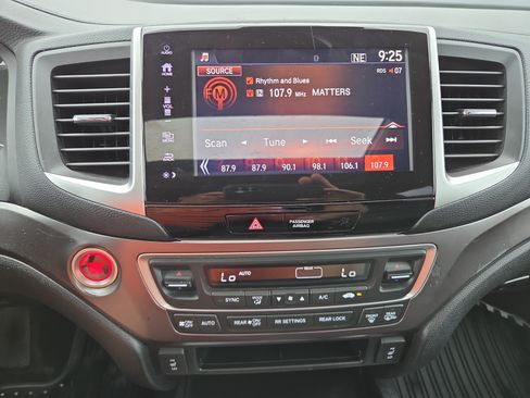 Used 2018 Honda Pilot EX-L image 25