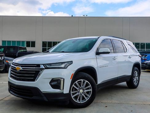 Used 2022 Chevrolet Traverse LT FWD image 1