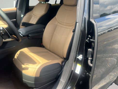 Used 2026 Land Rover Range Rover Sport Dynamic SE AWD/4WD image 15