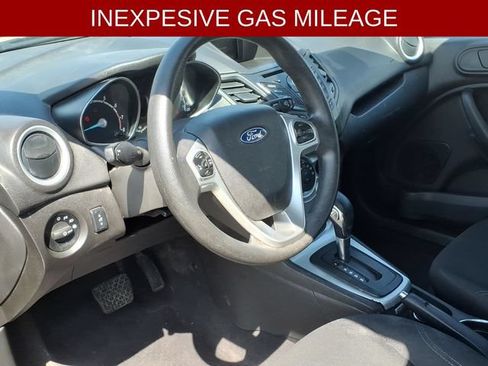 Used 2018 Ford Fiesta SE FWD image 8