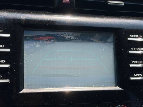 Used 2019 Toyota Camry LE FWD image 21