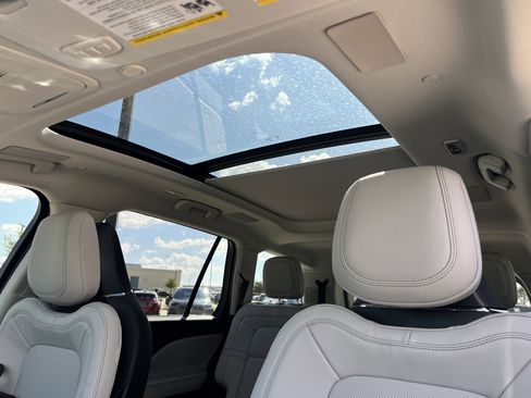 New 2025 Lincoln Aviator Reserve w/ Equipment Group 201A image 25