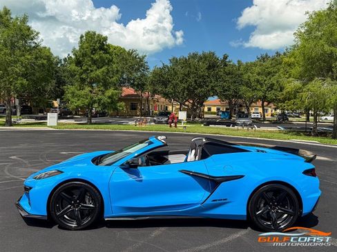 Used 2024 Chevrolet Corvette Z06 RWD image 39