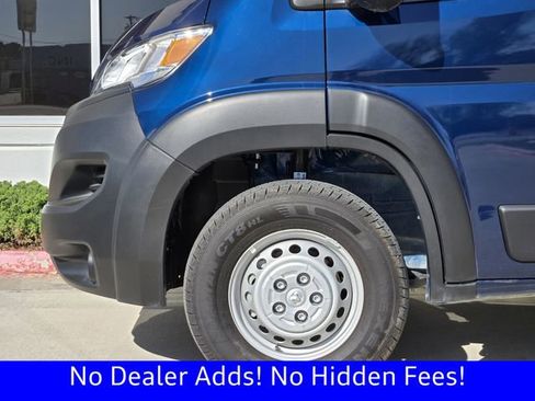 Used 2025 RAM ProMaster 2500 w/ Convenience Group image 8