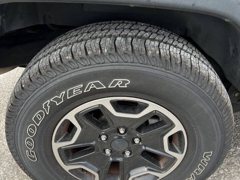 Used 2017 Jeep Wrangler Unlimited Sport w/ Quick Order Package 24S AWD/4WD image 15