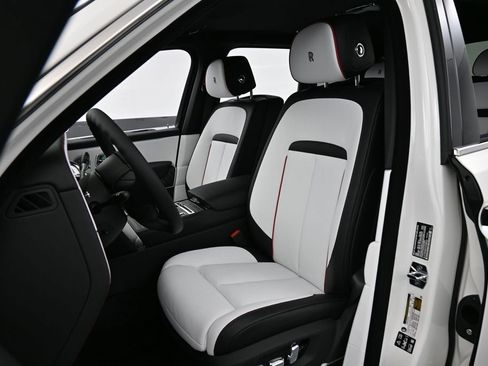 New 2026 Rolls-Royce Cullinan AWD/4WD image 5