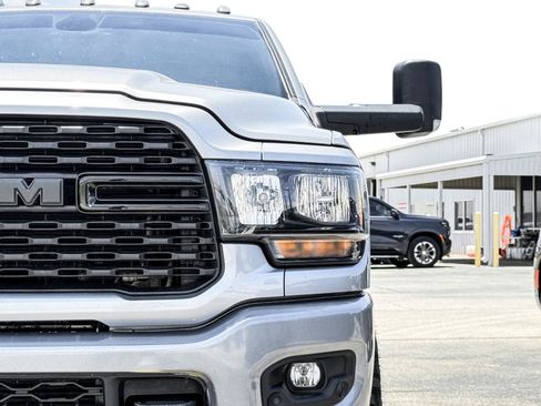 Used 2022 RAM 3500 Big Horn w/ Night Edition RWD image 5