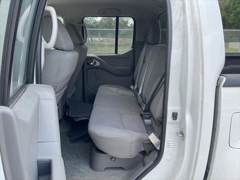 Used 2017 Nissan Frontier S w/ S Work Truck Package (4X4) image 18