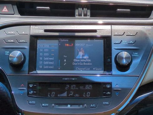 Used 2015 Toyota Avalon XLE Touring FWD image 13