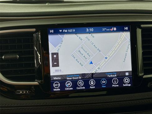 Used 2019 Chrysler Pacifica Limited FWD image 7
