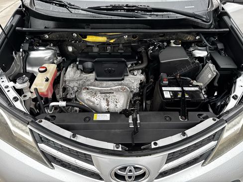 Used 2015 Toyota RAV4 LE image 31