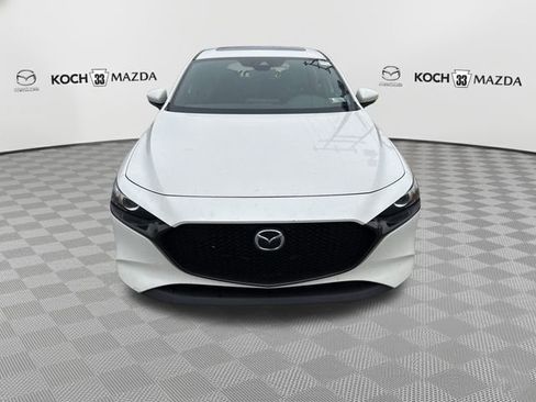 Used 2022 MAZDA MAZDA3 s FWD image 2