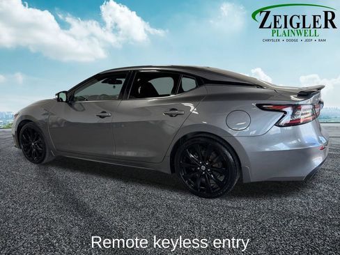 Used 2021 Nissan Maxima SR FWD image 3