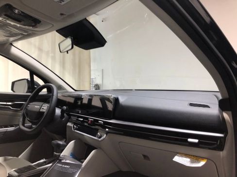 New 2026 Kia Sportage EX w/ EX Panorama Roof Package FWD image 14