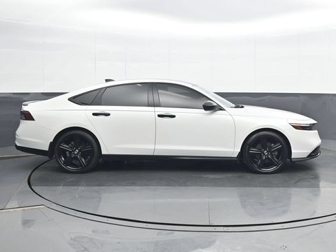 Used 2023 Honda Accord Sport image 7