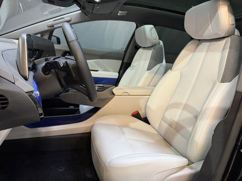 New 2026 Cadillac Optiq Sport 1 image 5