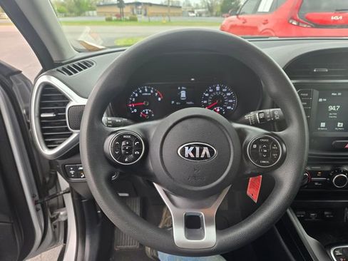Used 2021 Kia Soul S FWD image 16