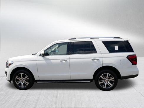 Used 2023 Ford Expedition Limited AWD/4WD image 4