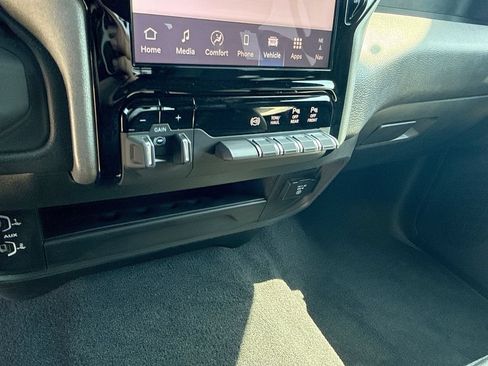New 2026 RAM 3500 Tradesman AWD/4WD image 17