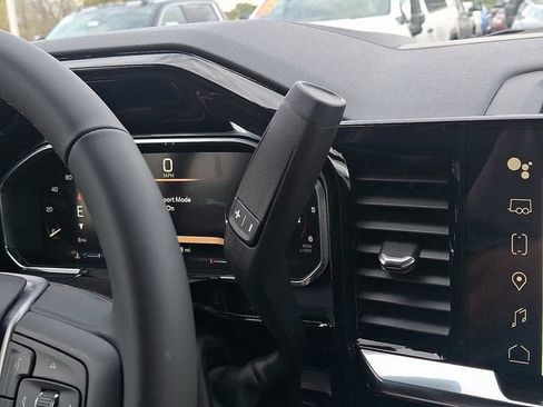 New 2026 GMC Sierra 2500 SLT image 9