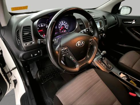 Used 2016 Kia Forte Koup EX FWD image 5
