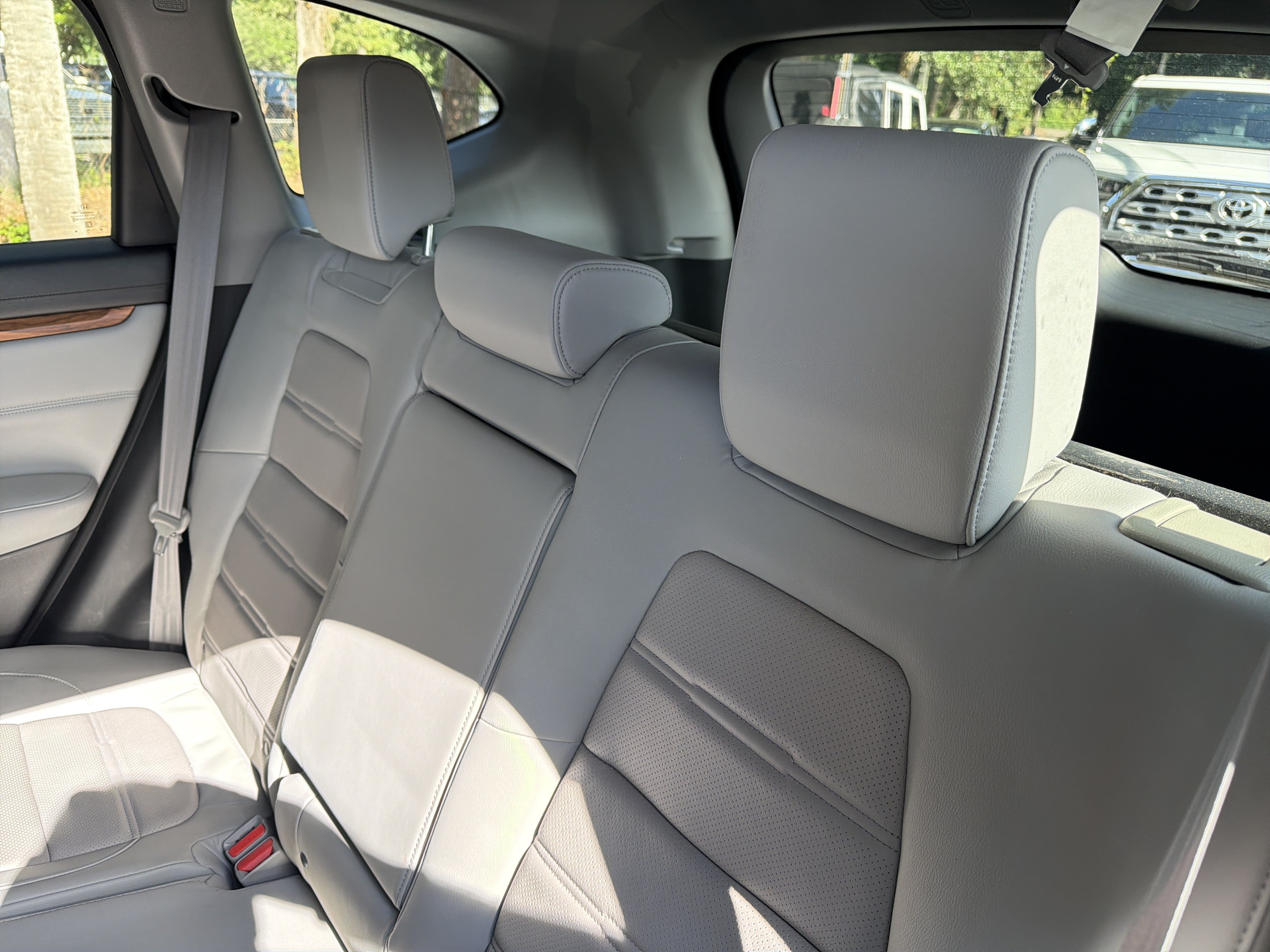 Used 2018 Honda CR-V Touring image 32