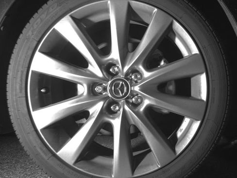 Used 2024 MAZDA MAZDA3 s FWD image 10