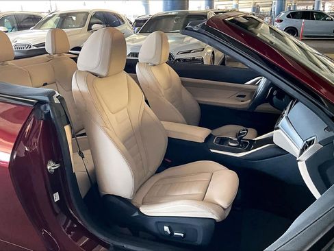 Used 2023 BMW 430i Convertible w/ M Sport Package image 8