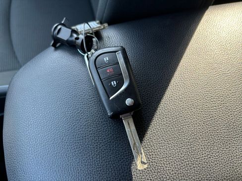 Used 2025 Toyota RAV4 LE image 22