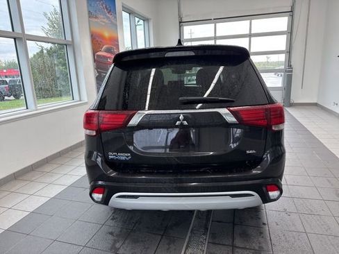 Used 2021 Mitsubishi Outlander SEL AWD/4WD image 4
