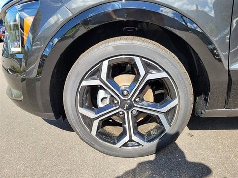 New 2025 Kia Niro EX Touring image 5