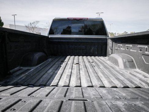 Used 2025 GMC Sierra 2500 Denali w/ Technology Package image 31