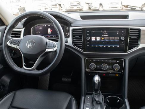 Used 2022 Volkswagen Atlas SEL image 32