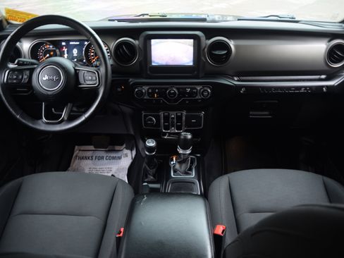 Used 2018 Jeep Wrangler Unlimited Sport S image 8