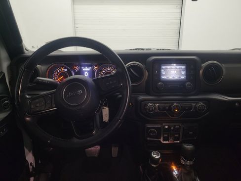 Used 2019 Jeep Wrangler Unlimited Sport S AWD/4WD image 22