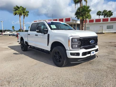 Used 2023 Ford F250 XL w/ STX Appearance Package image 17