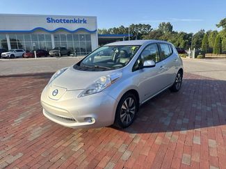 Used 2015 Nissan Leaf SL FWD video 1