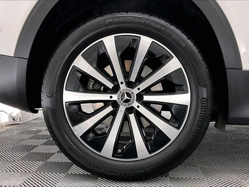 Certified 2022 Mercedes-Benz GLB 250 image 8