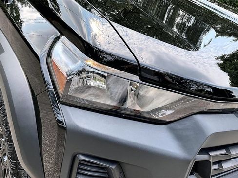 Used 2025 Chevrolet Colorado Trail Boss AWD/4WD image 32