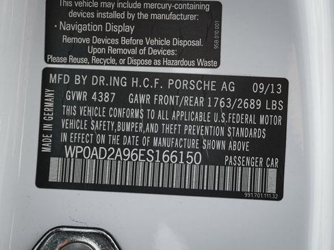 Used 2014 Porsche 911 Turbo S image 38