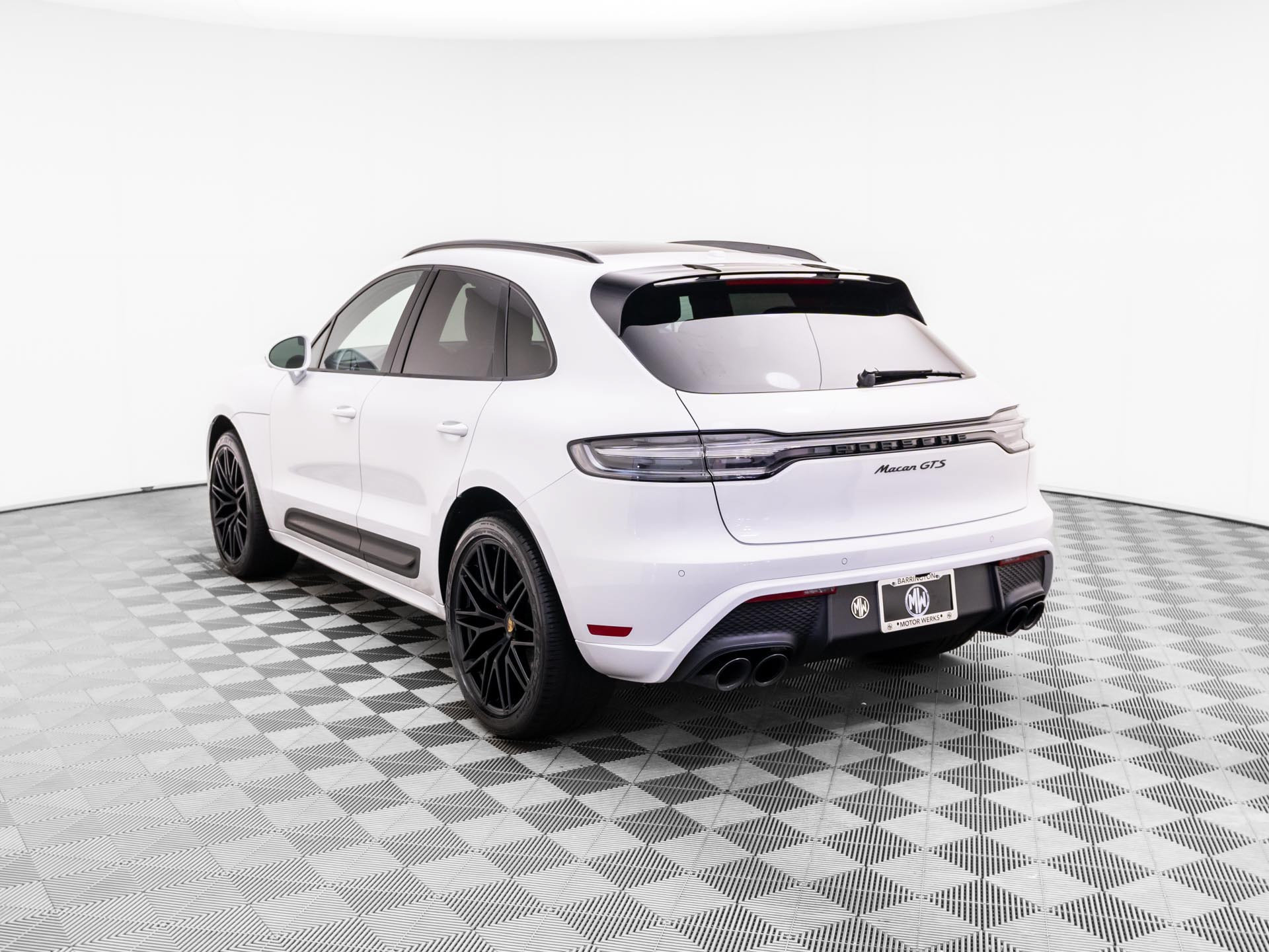 Certified 2023 Porsche Macan GTS AWD/4WD image 3