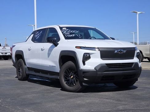 Used 2024 Chevrolet Silverado EV W/T image 2