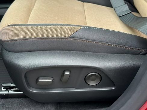 New 2026 Chevrolet Equinox ACTIV w/ Convenience Package III FWD image 16