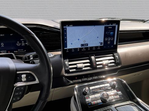 Used 2022 Lincoln Navigator Black Label AWD/4WD image 11