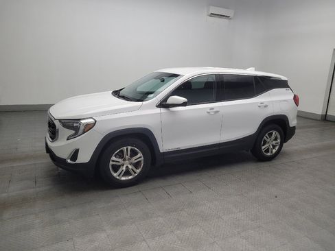 Used 2019 GMC Terrain SLE w/ LPO, Floor Liner Package FWD image 2