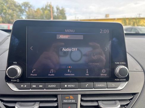 Used 2021 Nissan Altima 2.5 SV image 15